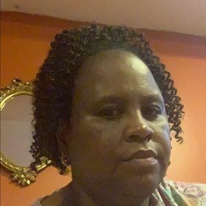 Meet your Posher, Carol